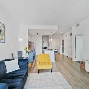 Apartment Luxury 1 Bedroom With Den Downtown - Views, Rooftop Pool, Workspace Tampa