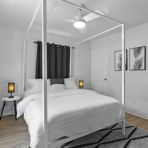 Apartment Zebra House - Close 2 Tampabay Has To Offer Tampa