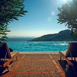 Otel Dionysos Village ****